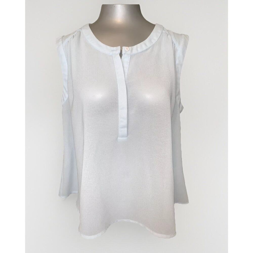 ASTR Sleeveless Light Blue Sleeveless Blouse Size M